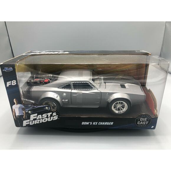 Jada Toys Dodge Charger 1:24 Fast and Furious 8 Dom's Ice Charger 98291 - Picture 1 of 8